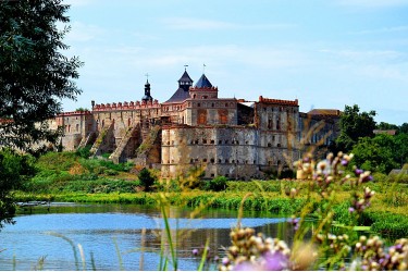 Romantic Podillia: 7 cozy medieval monuments