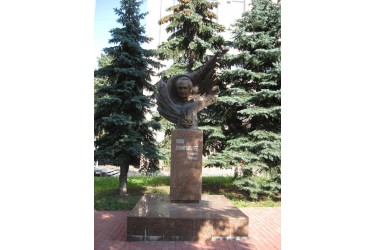 Памятник В’ячеславу Чорноволу